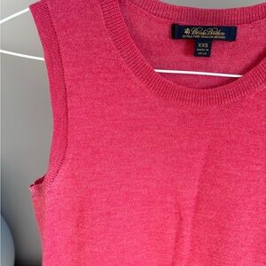 Brooks brothers merino wool knit coral vest sleeveless sweater